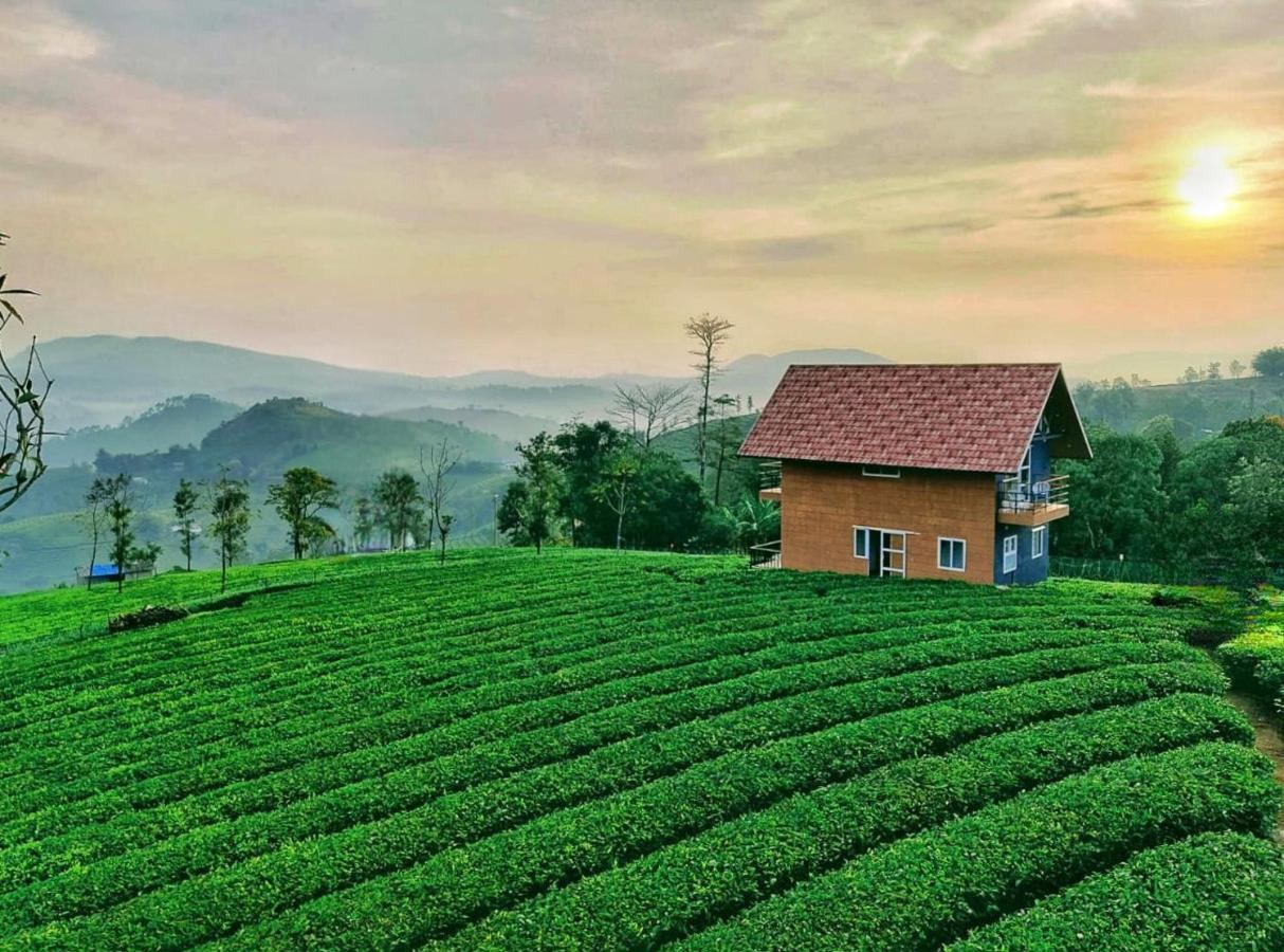 Cloud Canopy - Tea Garden Family Pool Cottage In バガモン エクステリア 写真
